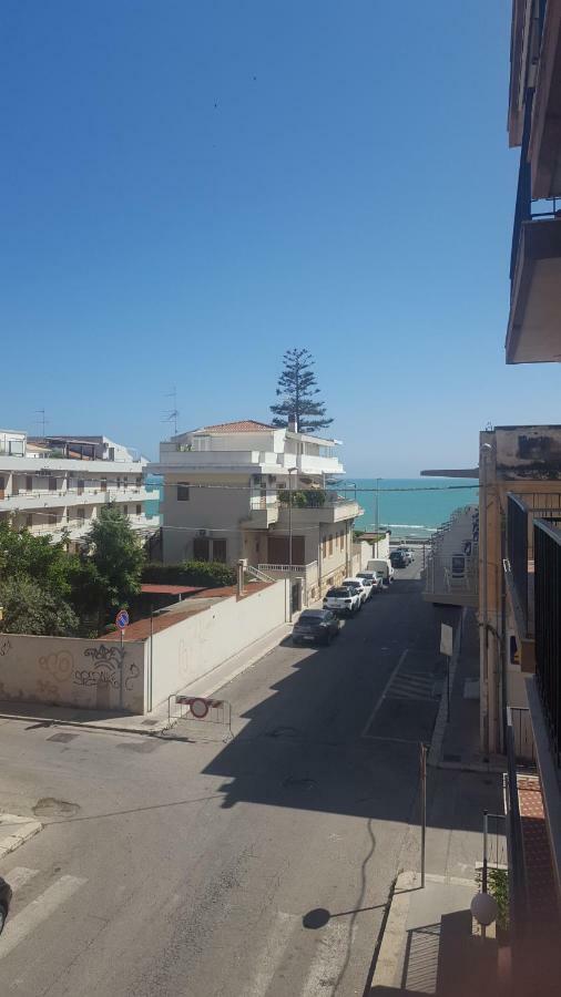 Il Mare A Due Passi Leilighet Marina di Ragusa Eksteriør bilde