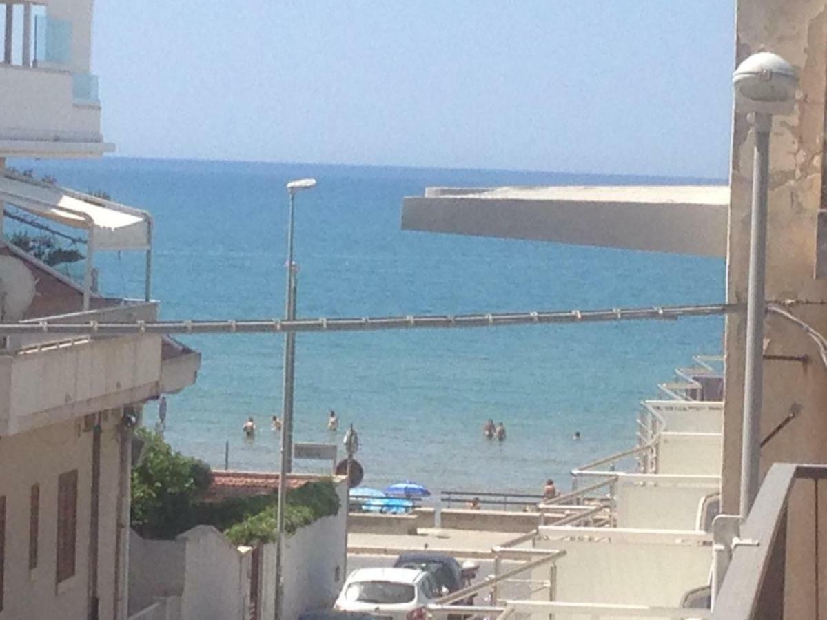 Il Mare A Due Passi Leilighet Marina di Ragusa Eksteriør bilde